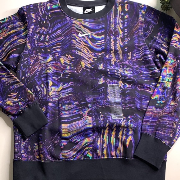 Nike Sportswear Fleece Crew Long Sleeve Pullover radioactive purple new w tags - Picture 4 of 7
